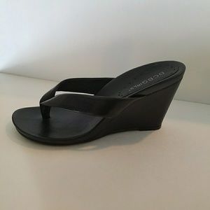 BCBG Girls wedges size 5.5